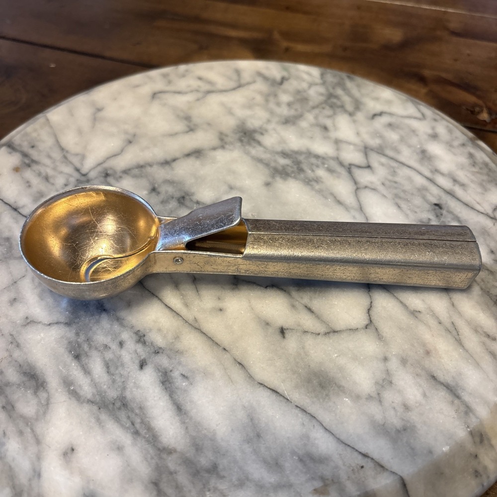 VTG 1956 A.C Eichin Inc Aluminum Ice Cream Scoop Pat 2756698 USA